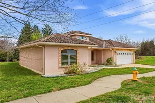 44 Pacifico Dr, Asheville, NC 28806 - Photo 2