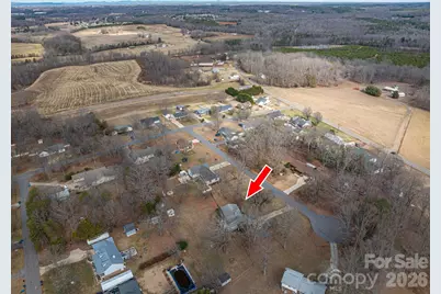 3005 Irish Street, Newton, NC 28658 - Photo 8