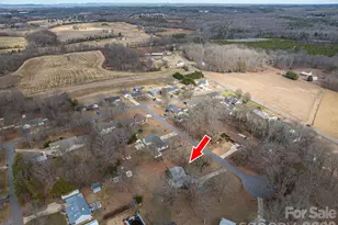 3005 Irish St, Newton, NC 28658 - Photo 8