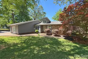 3005 Irish St, Newton, NC 28658 - Photo 4