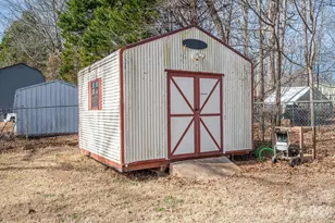 3005 Irish St, Newton, NC 28658 - Photo 40