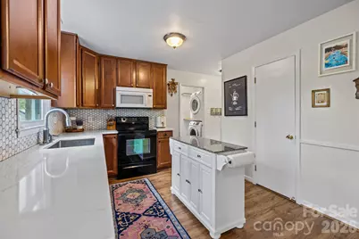 3319 Tyrone Drive, Charlotte, NC 28215 - Photo 10