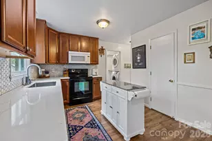 3319 Tyrone Dr, Charlotte, NC 28215 - Photo 10