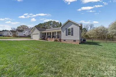 110 Westover Drive, Lincolnton, NC 28092 - Photo 2