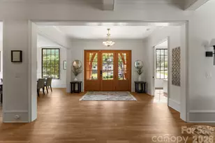 5625 Timber Ln, Charlotte, NC 28270 - Photo 2