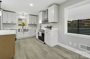 415 Kimmswick Rd, Charlotte, NC 28214 - Photo 6