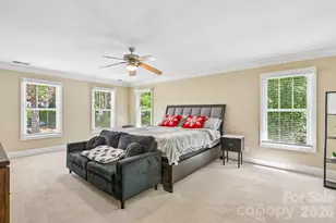 209 37th Ave Pl NW, Hickory, NC 28601 - Photo 34
