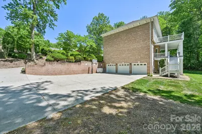 209 37th Avenue Place NW, Hickory, NC 28601 - Photo 46