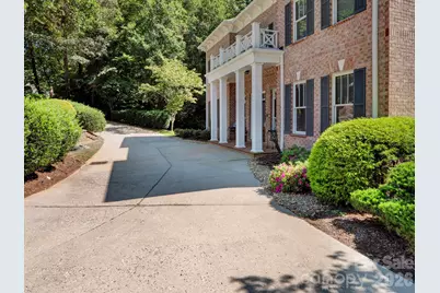 209 37th Avenue Place NW, Hickory, NC 28601 - Photo 2