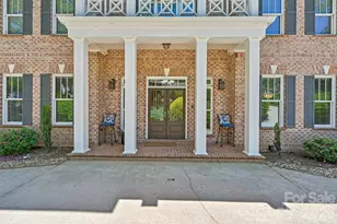 209 37th Ave Pl NW, Hickory, NC 28601 - Photo 6