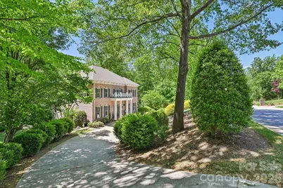 209 37th Avenue Place NW, Hickory, NC 28601 - Photo 4