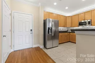 1000 E Woodlawn Rd, Charlotte, NC 28209 - Photo 6