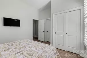 14605 Crosswater Ln, Charlotte, NC 28278 - Photo 18