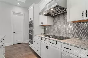 14605 Crosswater Ln, Charlotte, NC 28278 - Photo 8