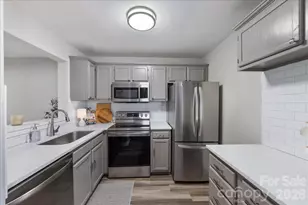 1301 Maple Shade Ln, Charlotte, NC 28270 - Photo 10