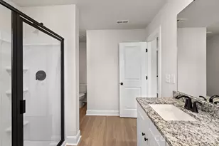 6741 Fairford Dr, Charlotte, NC 28215 - Photo 12