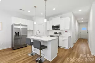 517 Sandy Ave, Charlotte, NC 28213 - Photo 8