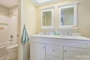 4211 Black Tree Ln, Charlotte, NC 28226 - Photo 18