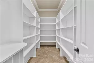 6241 Glynmoor Lakes Dr, Charlotte, NC 28277 - Photo 16