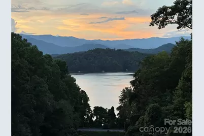 414 Trails End, Bryson City, NC 28713 - Photo 2