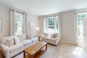 4129 Edenborn Ln, Charlotte, NC 28208 - Photo 2