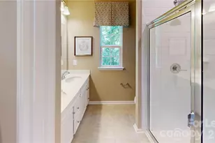 4129 Edenborn Ln, Charlotte, NC 28208 - Photo 6