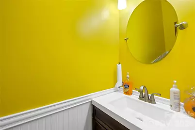 10915 Northgate Trail Drive, Charlotte, NC 28215 - Photo 14