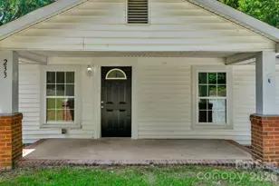 233 Proctor St, Gastonia, NC 28052 - Photo 2