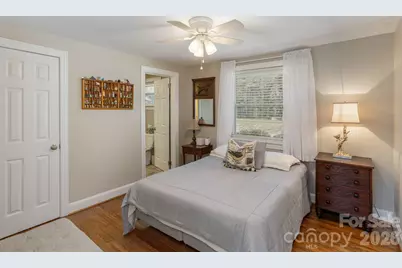 306 Taylor Street, Hendersonville, NC 28739 - Photo 16