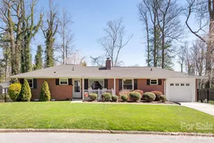 306 Taylor St, Hendersonville, NC 28739 - Photo 1