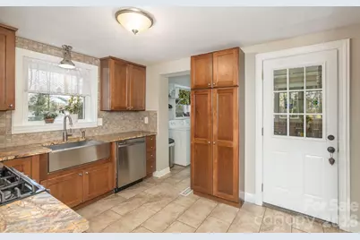 306 Taylor Street, Hendersonville, NC 28739 - Photo 12