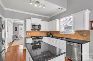 2431 Mirow Pl, Charlotte, NC 28270 - Photo 4