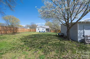 206 Bates Ave, Cherryville, NC 28021 - Photo 38