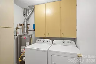 2909 Oakcroft Dr, Matthews, NC 28105 - Photo 26