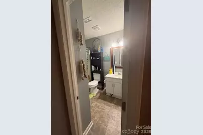 5661 Hornaday Road #H, Greensboro, NC 27409 - Photo 8