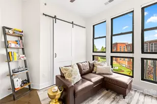 501 E 37th St, Charlotte, NC 28205 - Photo 20