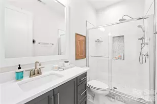 501 E 37th St, Charlotte, NC 28205 - Photo 22