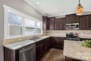 1002 Wellington Ct NE, Lenoir, NC 28645 - Photo 14