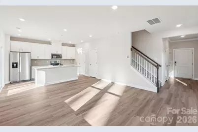 1316 30th Street Lane NE, Conover, NC 28613 - Photo 4