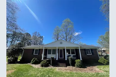 2359 13th Street Drive NE, Hickory, NC 28601 - Photo 1