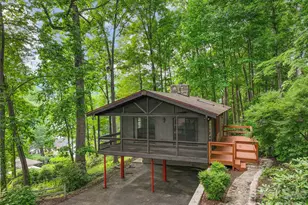 436 Crum Dr, Lake Junaluska, NC 28745 - Photo 2