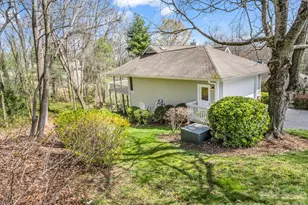 111 Broadmoor Dr, Flat Rock, NC 28731 - Photo 38