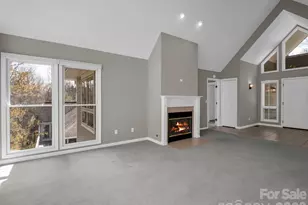 111 Broadmoor Dr, Flat Rock, NC 28731 - Photo 8