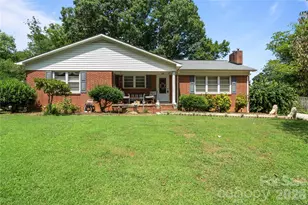 308 Taubrook Pl NW, Lenoir, NC 28645 - Photo 2