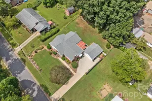 308 Taubrook Pl NW, Lenoir, NC 28645 - Photo 28