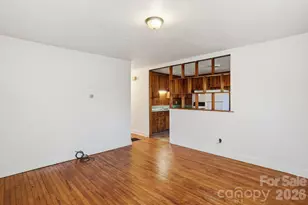 4325 Knollcrest Dr, Charlotte, NC 28208 - Photo 6