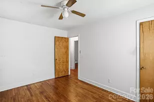 4325 Knollcrest Dr, Charlotte, NC 28208 - Photo 18