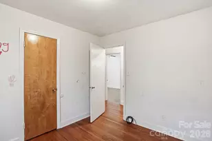 4325 Knollcrest Dr, Charlotte, NC 28208 - Photo 14