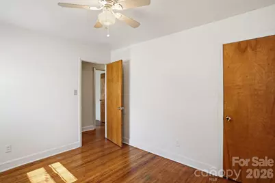 4325 Knollcrest Drive, Charlotte, NC 28208 - Photo 16