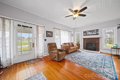 333 N Main Street, Mount Pleasant, NC 28124 - Photo 8
